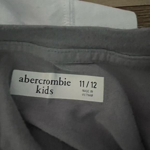 Abercrombie Long Sleeve Tee (boys) - Picture 3 of 3